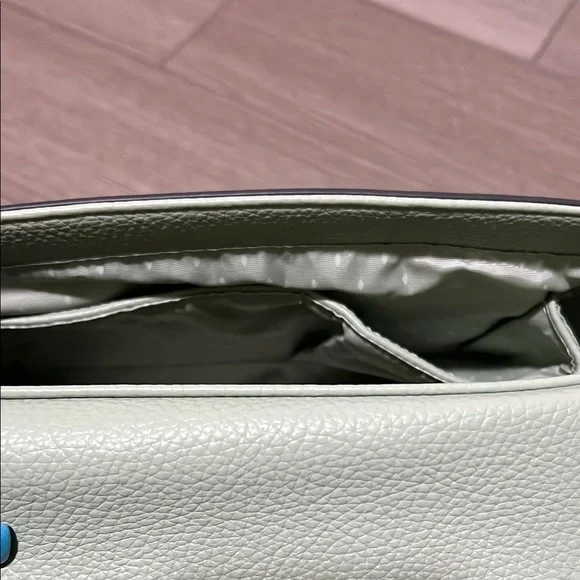 Mint Green Vanessa Williams Women's Bag - Picture 7 of 8